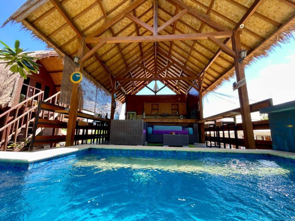 The Golden Ave Bungalow Gili Trawangan Esterno foto