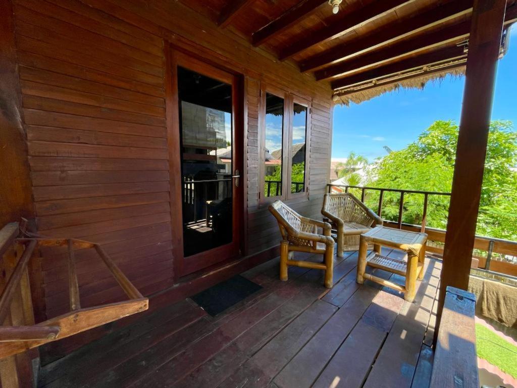 The Golden Ave Bungalow Gili Trawangan Esterno foto