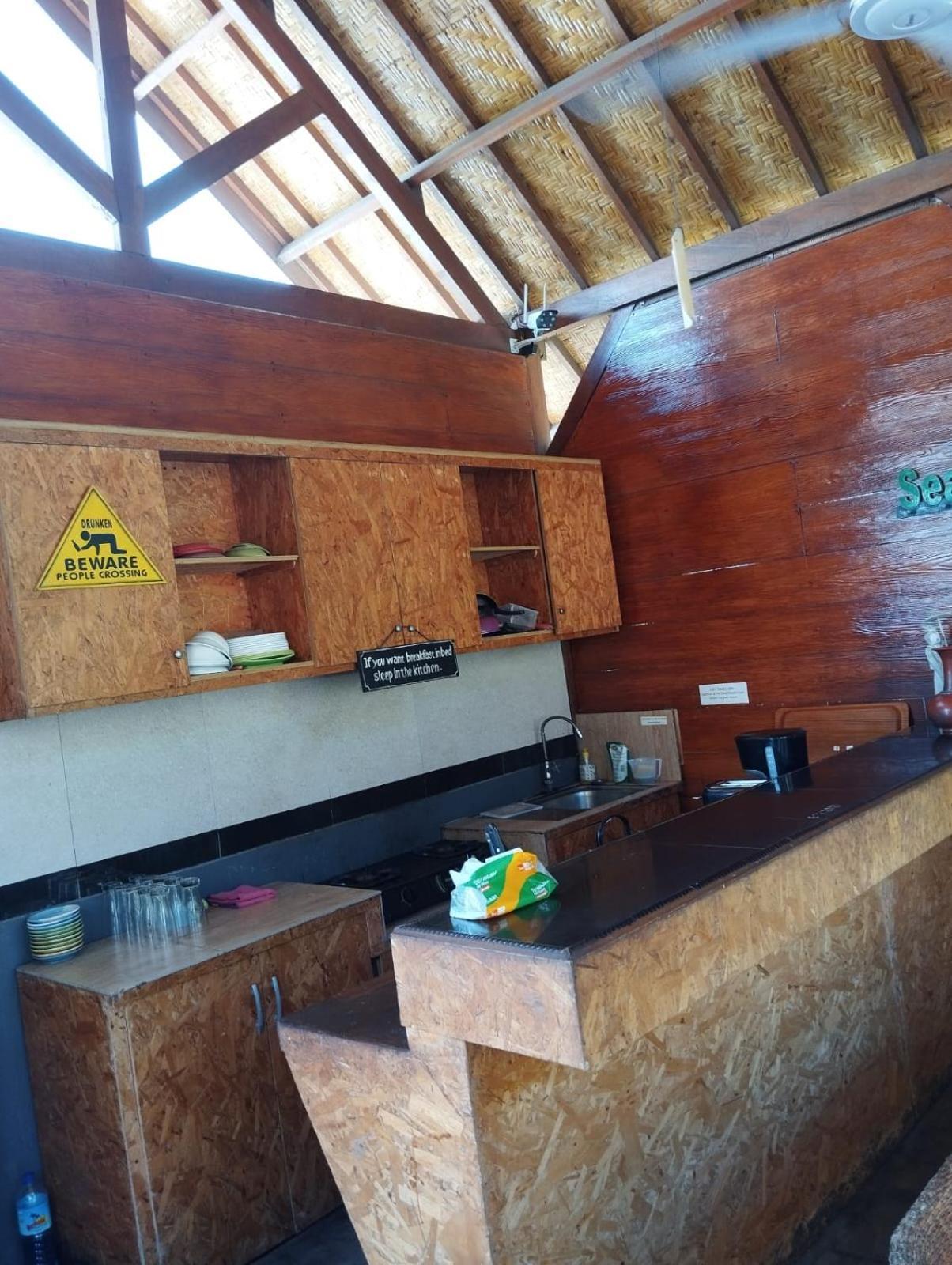The Golden Ave Bungalow Gili Trawangan Esterno foto