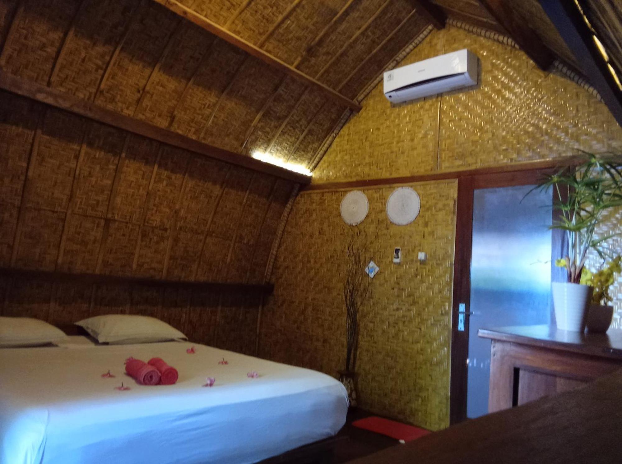 The Golden Ave Bungalow Gili Trawangan Camera foto